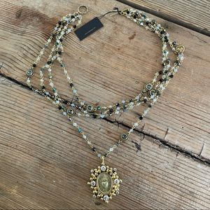 Virgins Saints & Angels Sacred Heart Bicone Magdalena in Gold